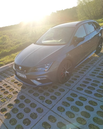 Seat Leon cena 120000 przebieg: 82000, rok produkcji 2018 z Sandomierz małe 596